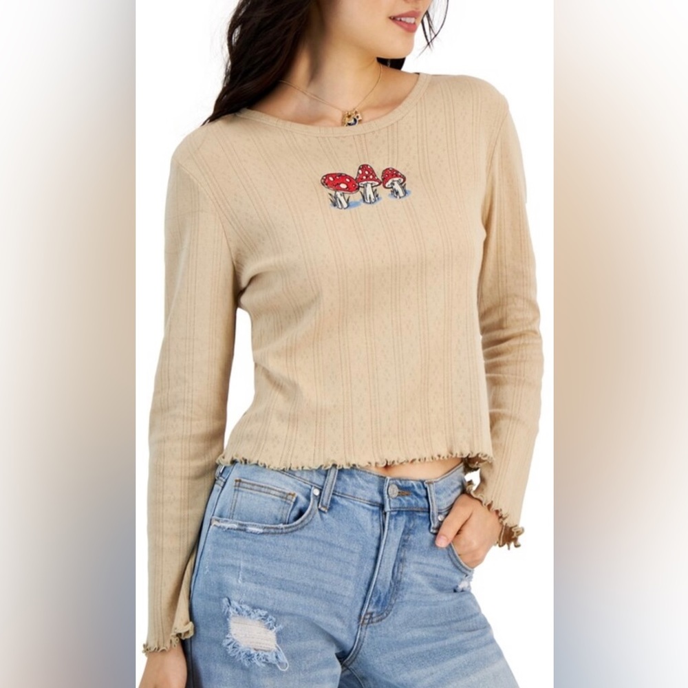 NWT Rebellious One Appliqué Mushroom Graphic Crop Tee Long Sleeved Tan size XL